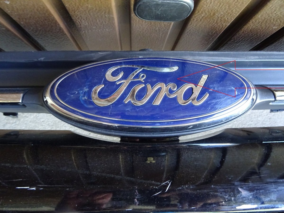 Prednji branik Ford Transit Custom 13-