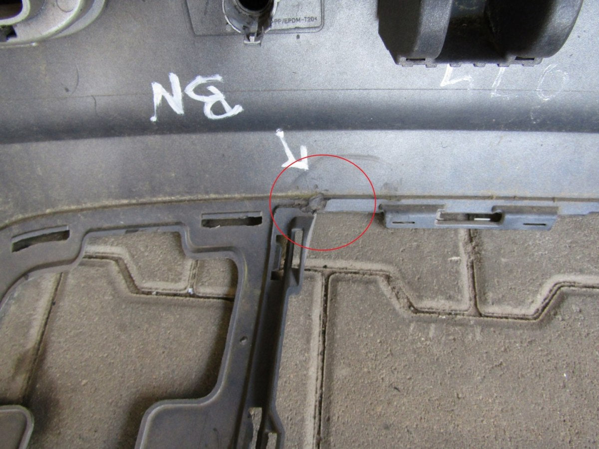 Zadnji branik AUDI Q7 4L0 S-LINE 05-09
