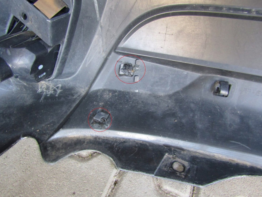 Zadnji branik Mitsubishi Outlander 3 Lift Hybryda
