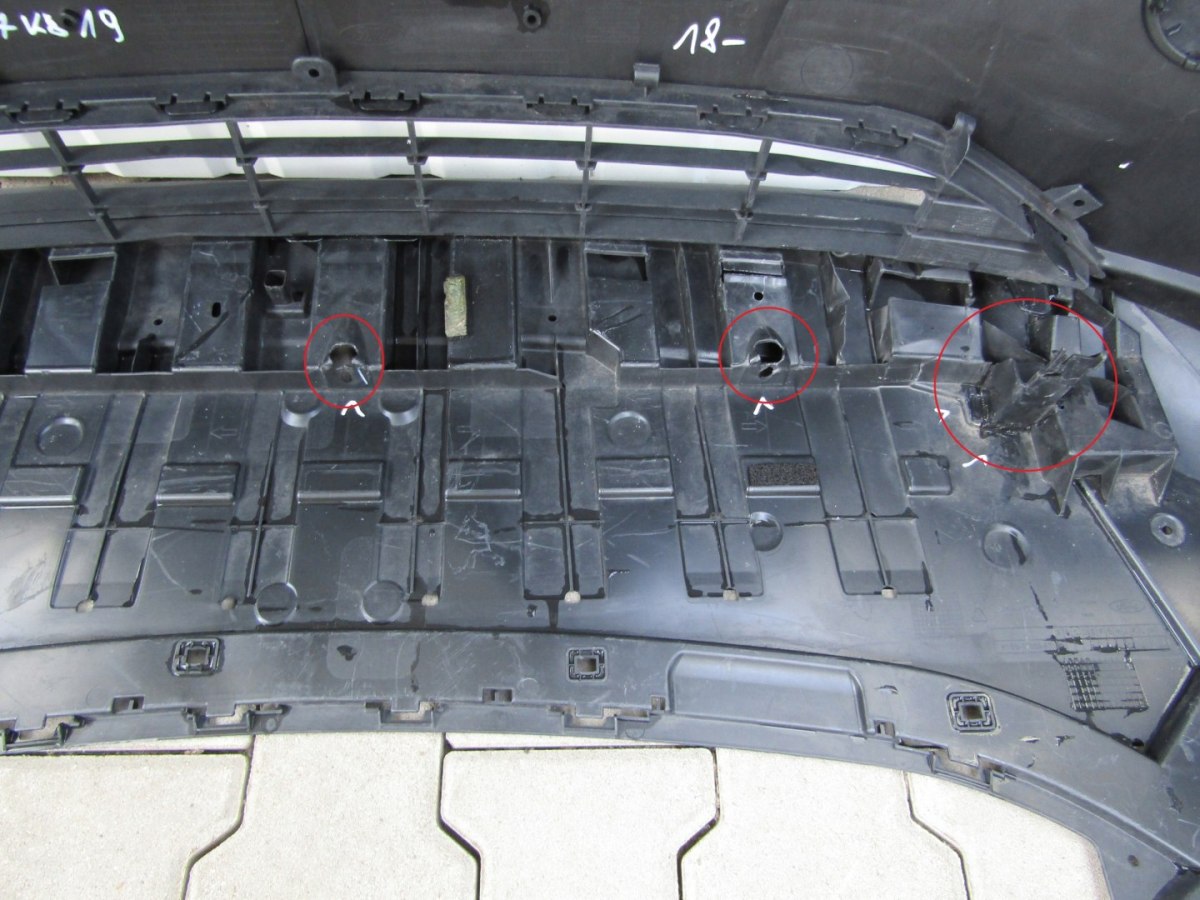 Prednji branik Ford Fiesta MK8 VIII Active 18-