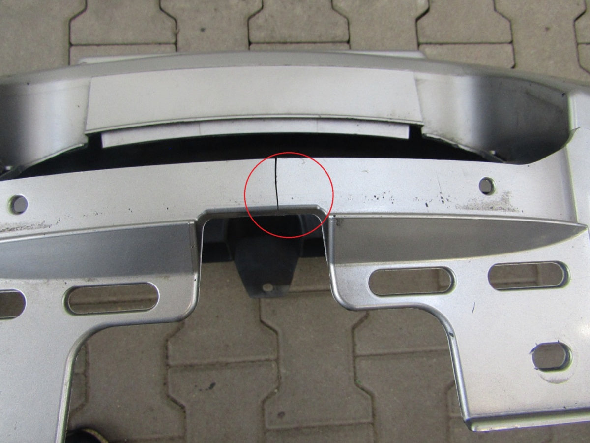 Prednji branik Subaru Impreza Kombi Lift 06- WRX