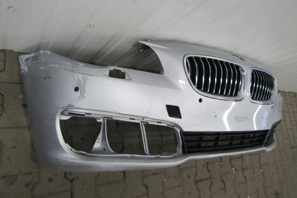 Prednji branik BMW 5 F10 F11 Lift LCI 13-17