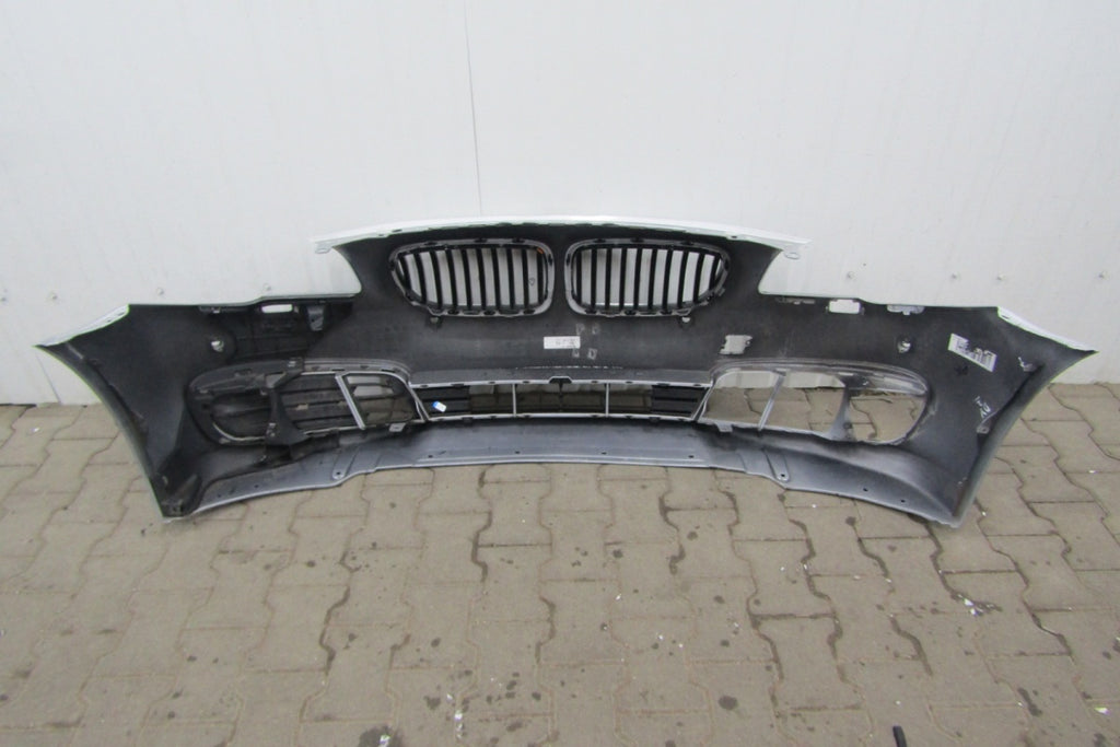 Prednji branik BMW 5 F10 F11 Lift LCI 13-17