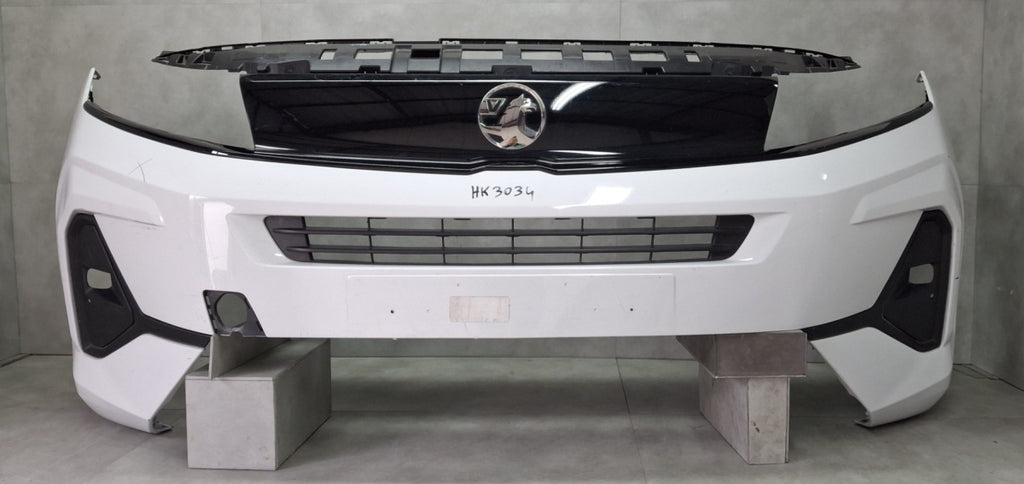 Prednji branik Opel Combo E 5 Lift 24- / Vauxhall