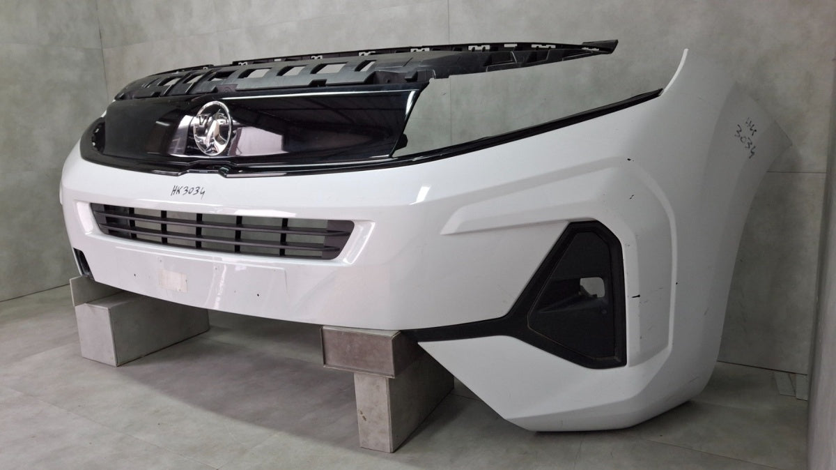 Prednji branik Opel Combo E 5 Lift 24- / Vauxhall