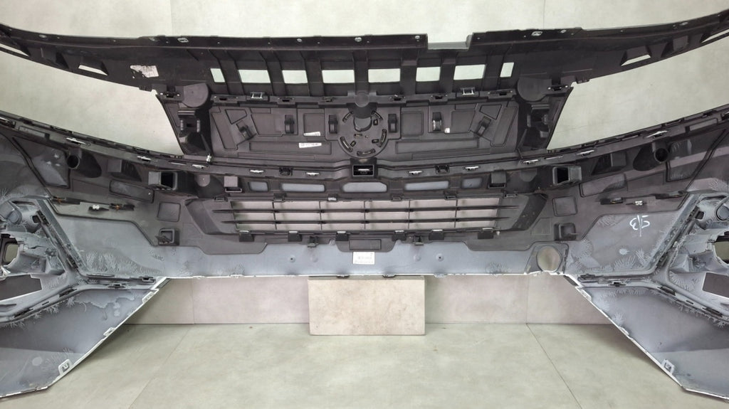 Prednji branik Opel Combo E 5 Lift 24- / Vauxhall