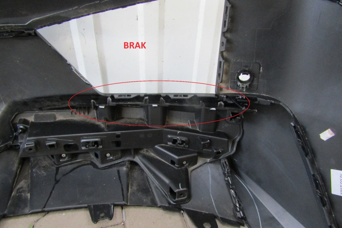 Zadnji branik BMW iX I20 M paket 21-