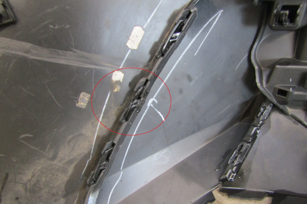 Zadnji branik BMW iX I20 M paket 21-