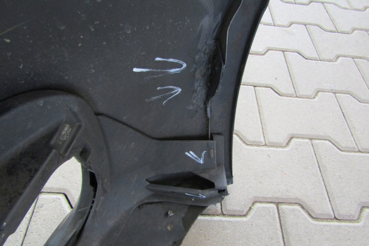 Prednji branik BMW 5 F10 F11 Luxury Lift LCI 13-