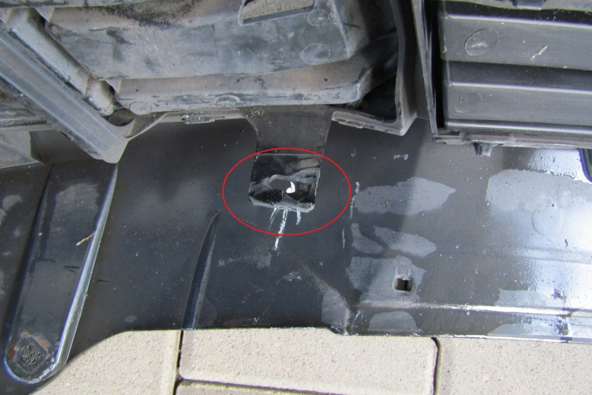 Prednji branik BMW 5 F10 F11 Luxury Lift LCI 13-