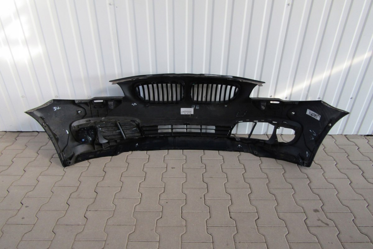 Prednji branik BMW 5 F10 F11 Luxury Lift LCI 13-