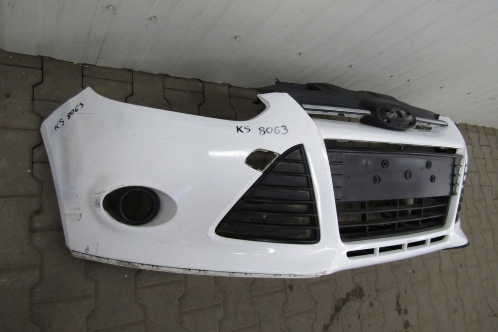 Prednji branik Ford Focus MK3 III 10-14 (Podłoga)