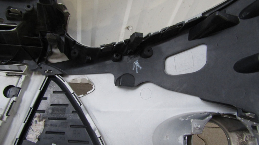 Prednji branik Ford Focus MK3 III ST-Line 10-14