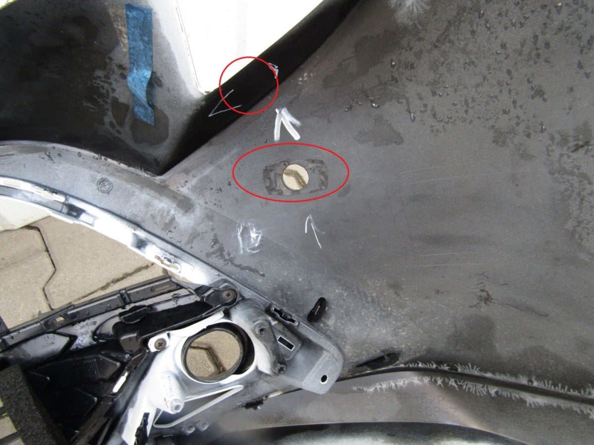 Prednji branik Toyota Corolla E21 Lift HB Kombi 23-