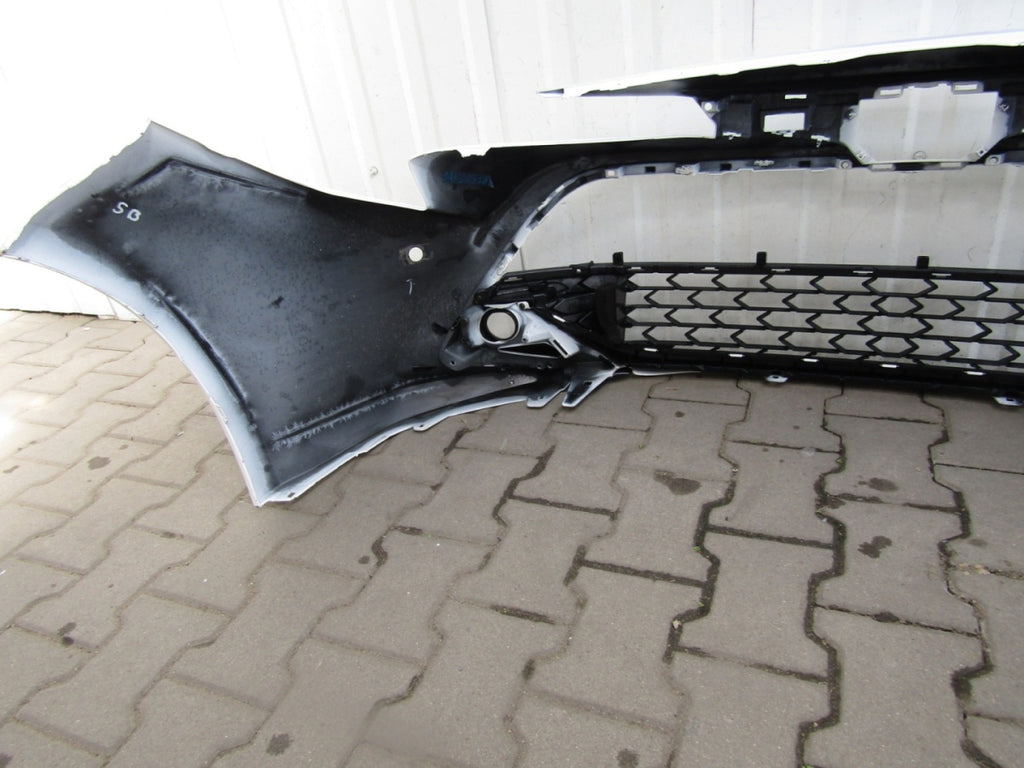 Prednji branik Toyota Corolla E21 Lift HB Kombi 23-
