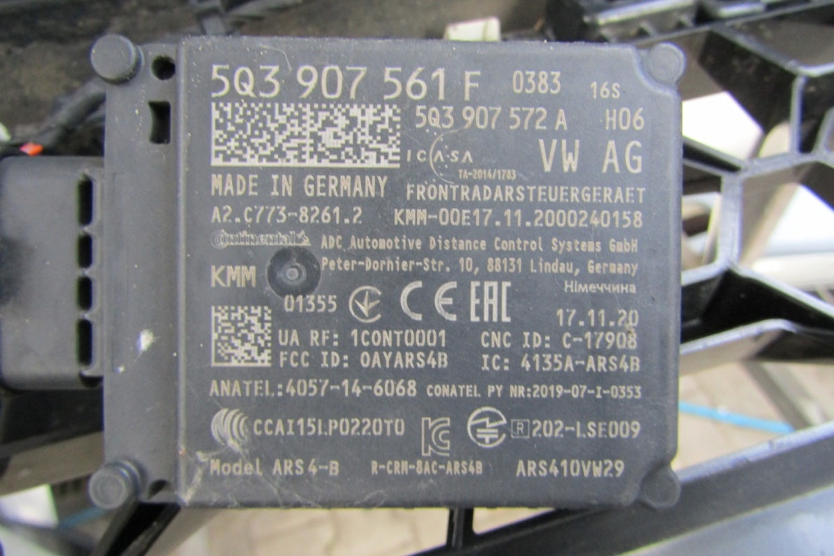 Prednji branik Audi A1 II 82A 18-