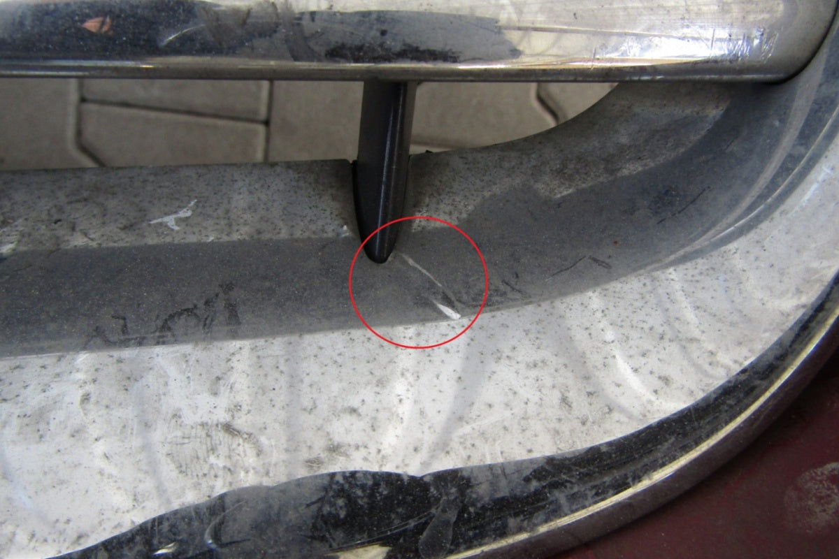 Prednji branik VW Touareg 7L6 02-06