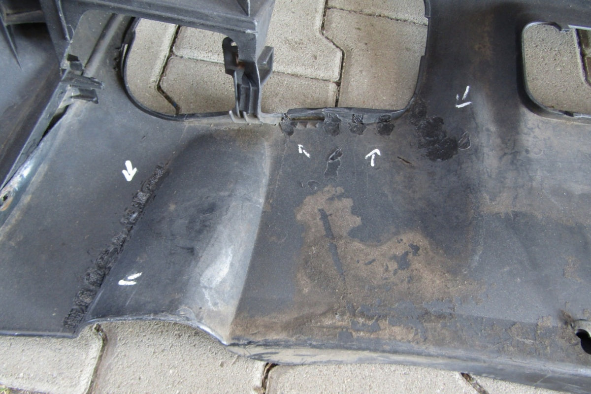 Prednji branik VW Touareg 7L6 02-06