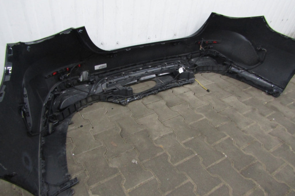 Zadnji branik Mercedes Benz E klasa 214 AMG Sedan 21-