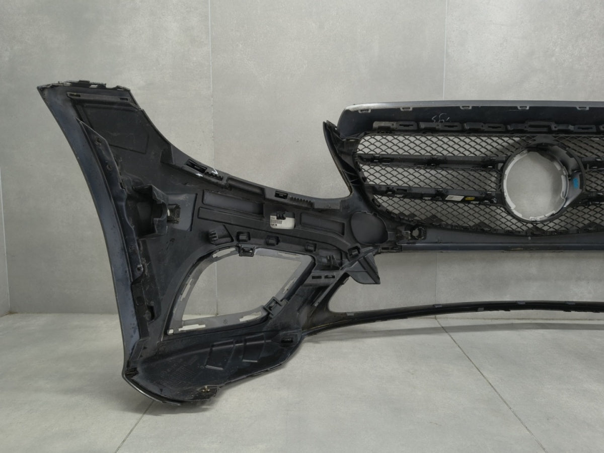 Prednji branik Mercedes C-Klasa W205 Lift 18-21 / + klizači