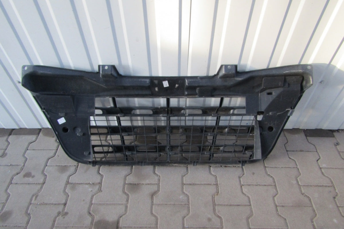 Prednji branik Renault Master 3 III 10-14 GRILL