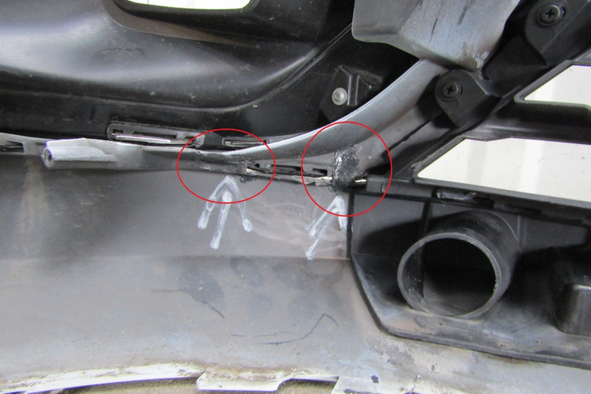 Prednji branik Renault Trafic III 3 Lift 4 IV 21-