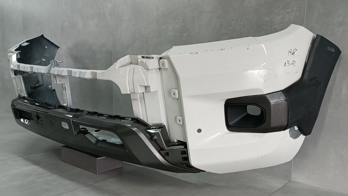 Prednji branik TOYOTA HILUX 8 LIFT INVINCIBLE 19-