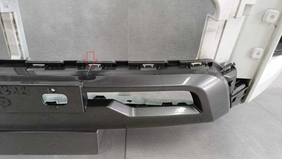 Prednji branik TOYOTA HILUX 8 LIFT INVINCIBLE 19-