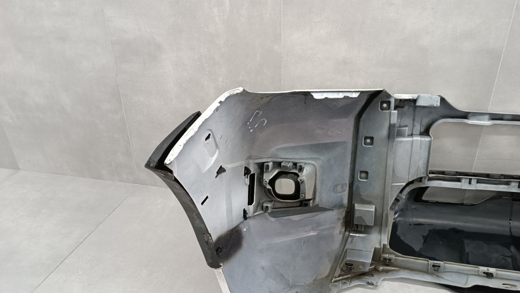 Prednji branik TOYOTA HILUX 8 LIFT INVINCIBLE 19-