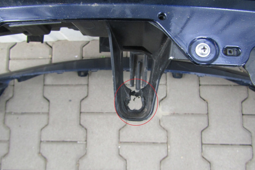 Prednji branik Toyota Corolla E21 Lift HB Kombi 23-