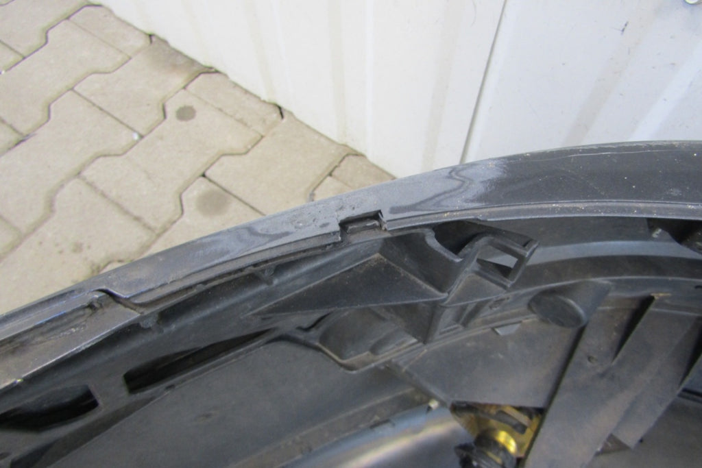 Prednji branik VW Golf 5 V 1K0 GTI 04-09