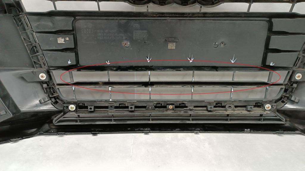 Prednji branik Audi A1 Lift 8XA 14-18 / + halogen x 2