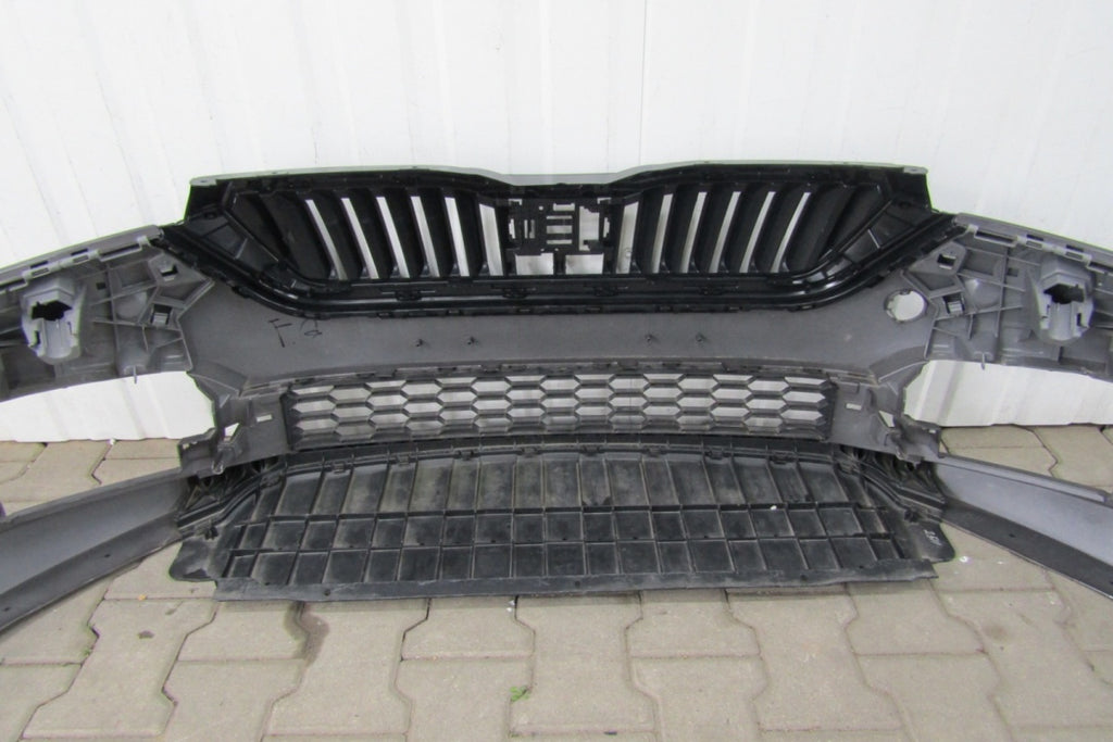 Prednji branik Skoda Scala 657 19-22
