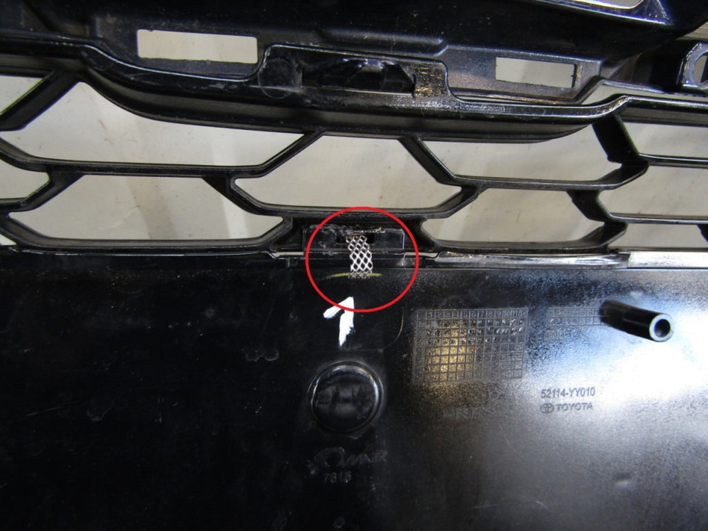 Prednji branik Toyota Corolla E21 GR Sport HB Kombi 18-