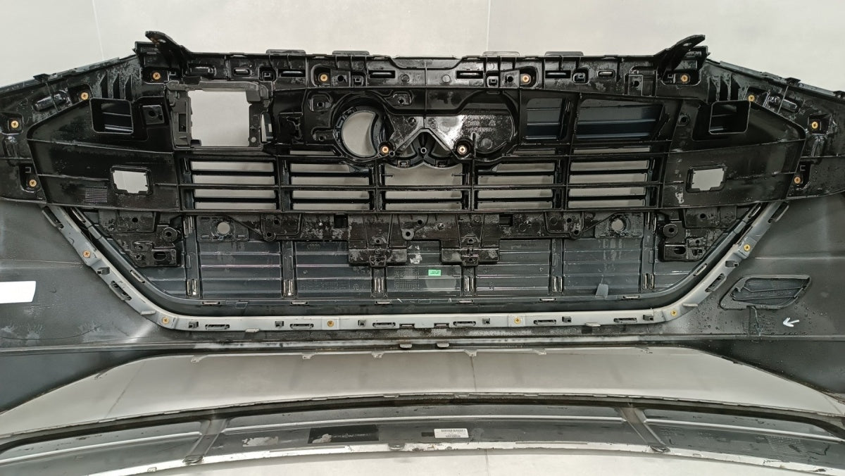 Prednji branik Audi E TRON Etron 4KE 18-22