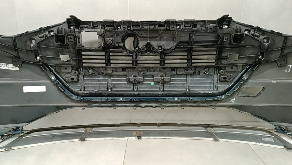 Prednji branik Audi E-TRON Etron 4KE 18-22