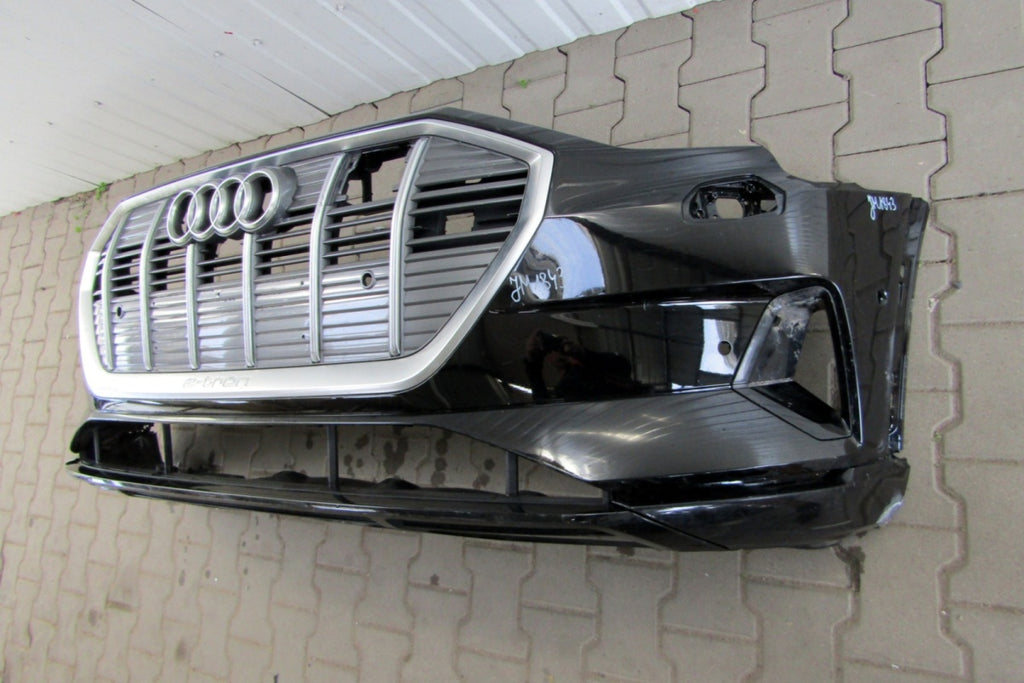Prednji branik Audi E TRON Etron 4KE 18-