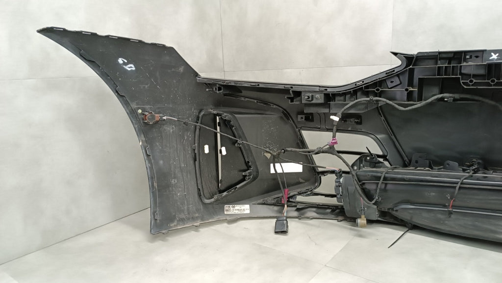 Prednji branik Audi E-Tron GT 4J3 21-24 / +żaluzja + kamera + PDC + wiązka