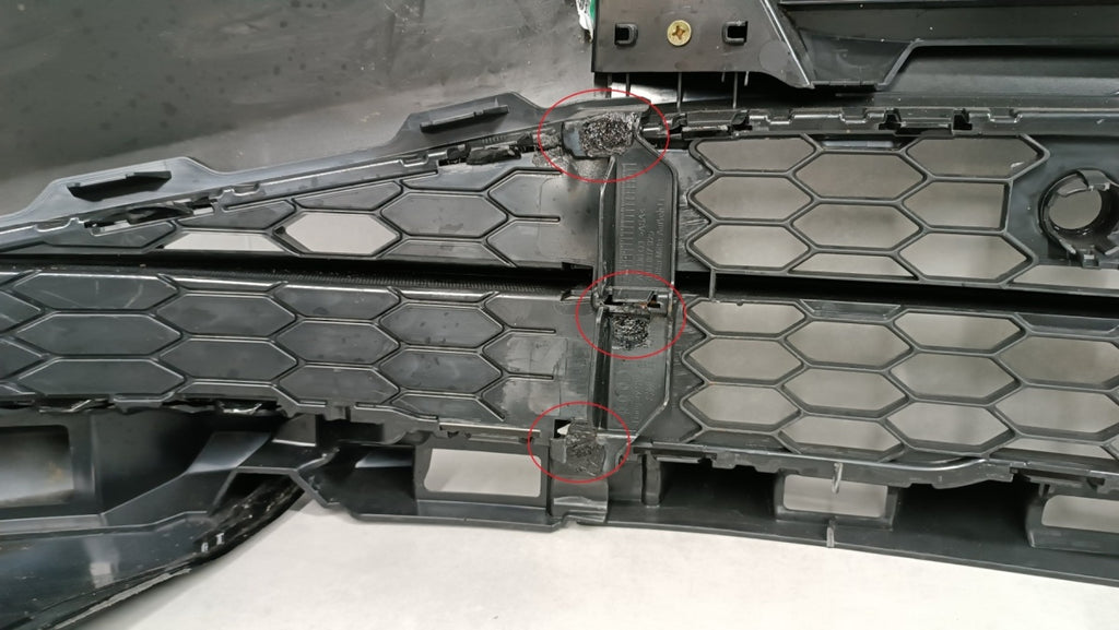Prednji branik Audi Q3 83H 25-