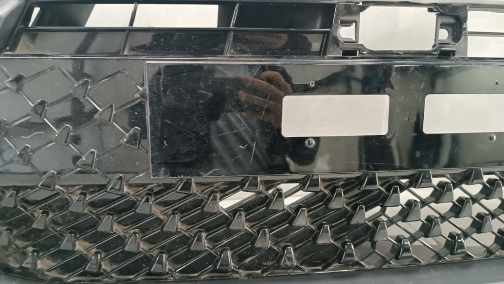Prednji branik Toyota X Cross 22-