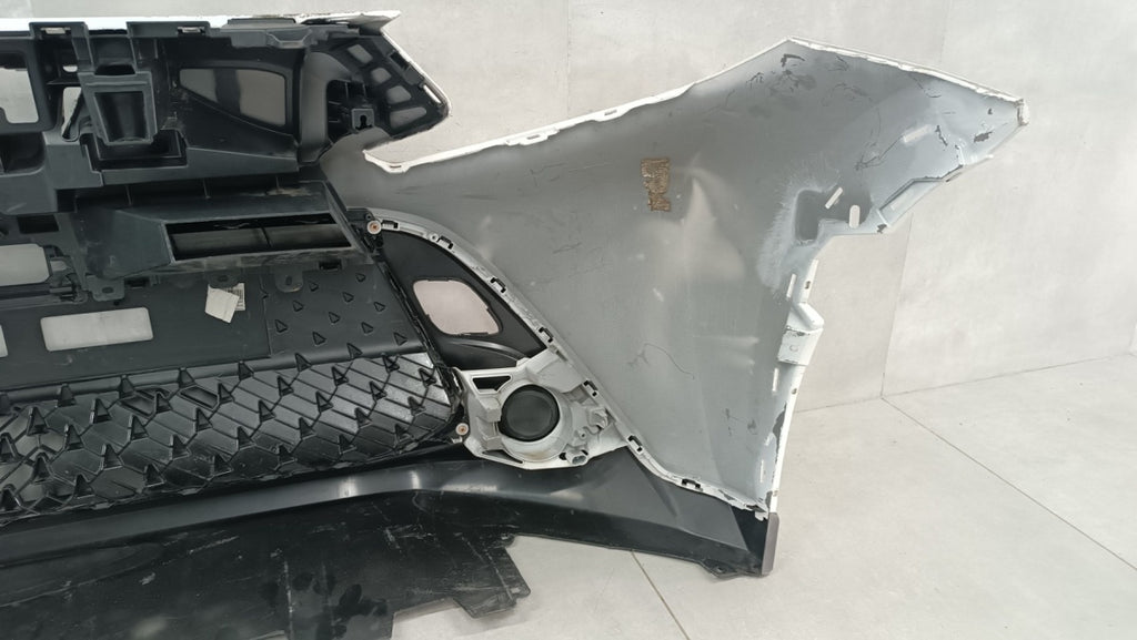 Prednji branik Toyota X Cross 22-