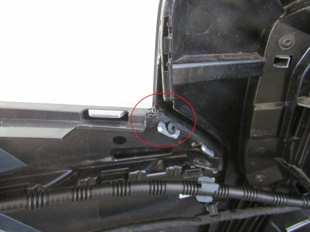 Prednji branik Audi Q4 E-Tron E Tron 89A kamera