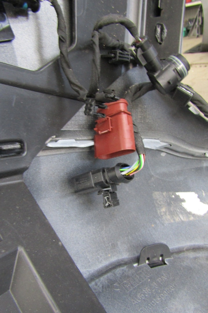 Prednji branik Audi Q7 Basic 4M0 Lift 24-