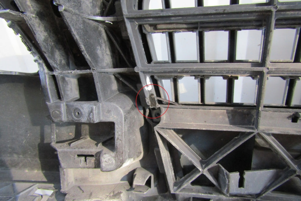 Prednji branik Audi Q7 4L0 S-Line 05-09