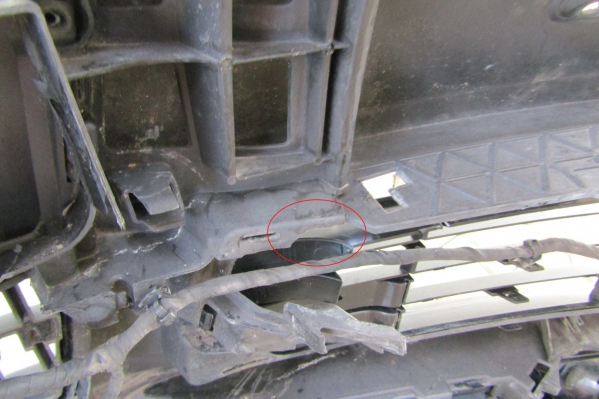 Prednji branik Audi Q7 4L0 S-Line 05-09