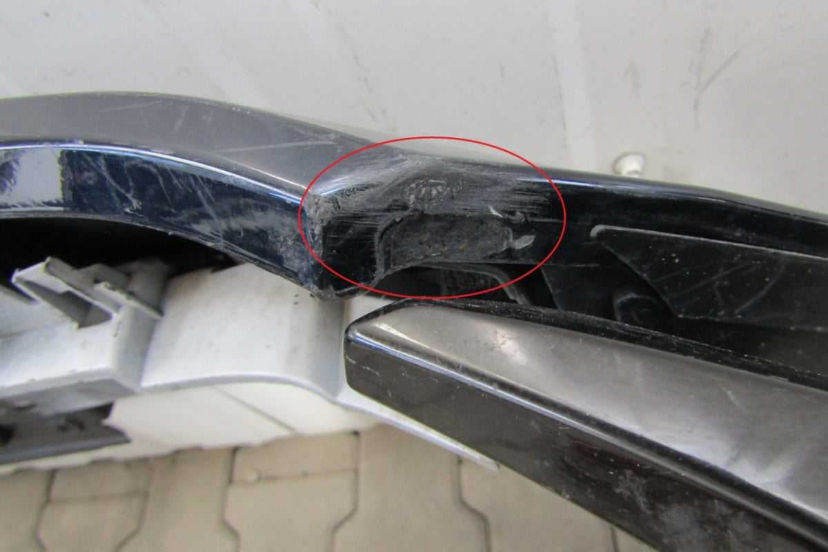 Prednji branik Mazda 3 IV Sedan 19-