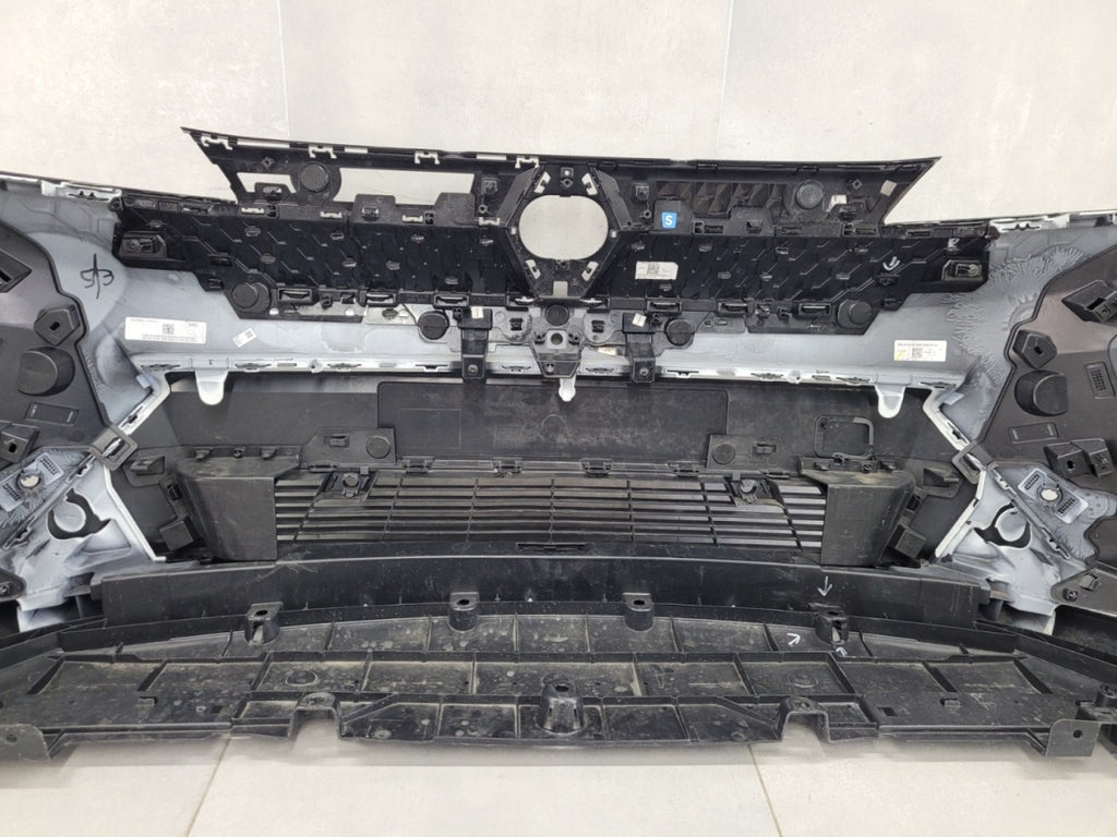 Prednji branik RENAULT SCENIC 5 V E-Tech 24-
