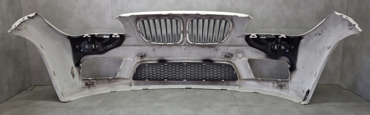 Prednji branik BMW X1 E84 M paket 09-15 / + 2 halogeny