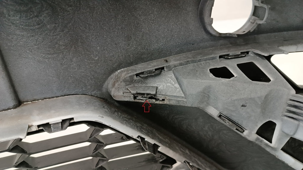 Prednji branik Seat Leon 3 III 5F0 FR Lift 17-