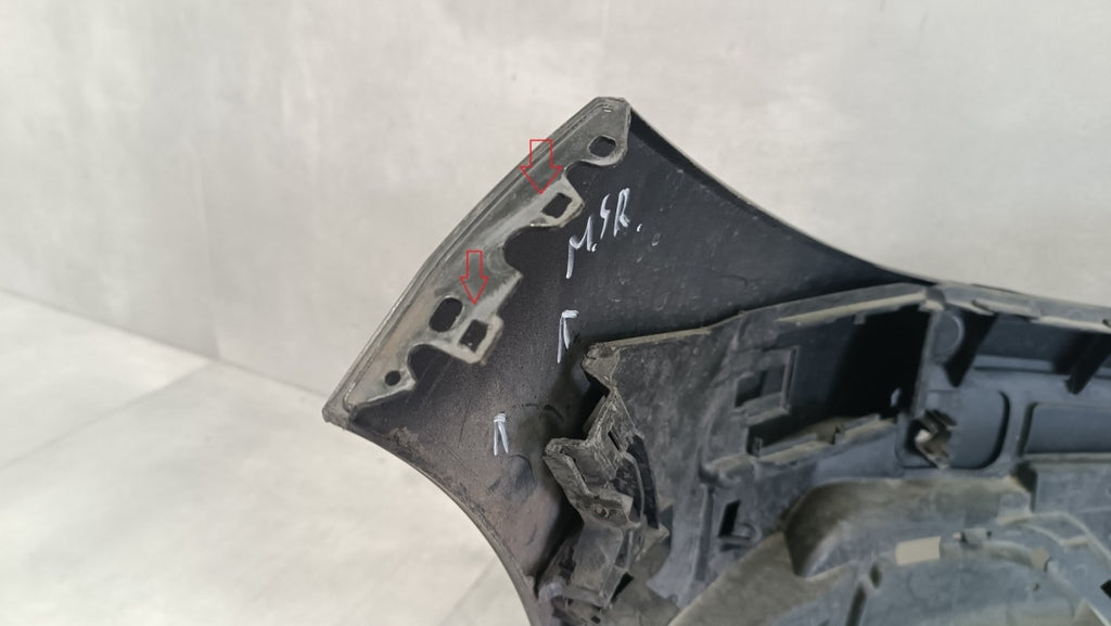 Prednji branik BMW 8 G14 G15 G16 M paket 18-